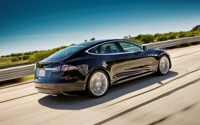 Седан Model S от Tesla Motors