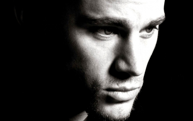 Ченнинг Татум черно-белое фото