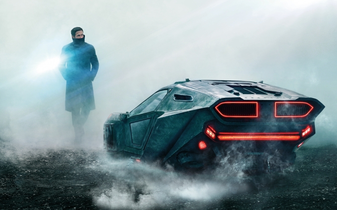 Бегущий по лезвию 2049