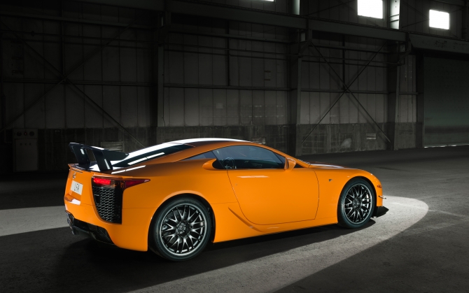 Лексус LFA