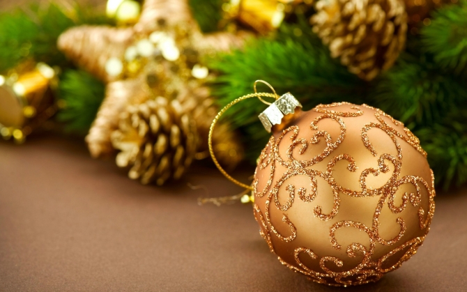 Шарик на ёлку