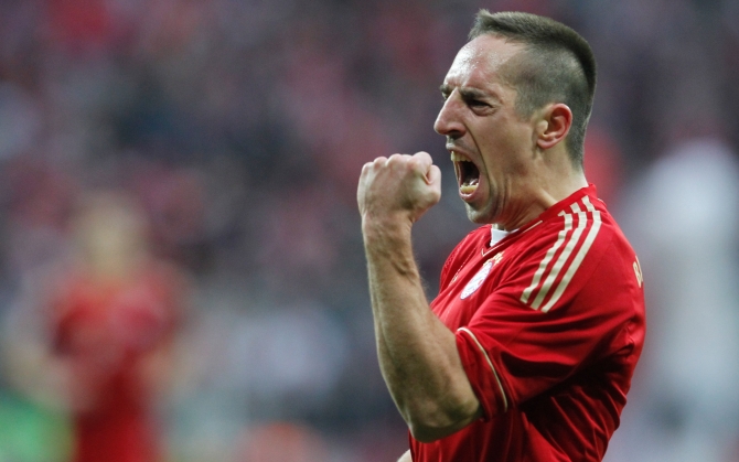 Франк Рибери празднует забитый гол