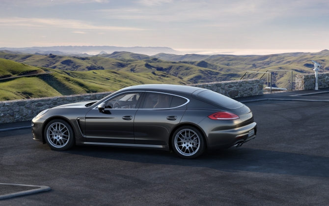 Porsche panamera обои