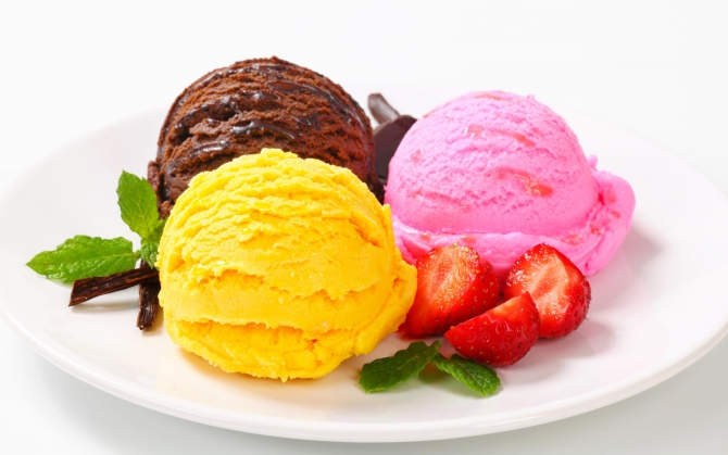 Три шарика мороженого