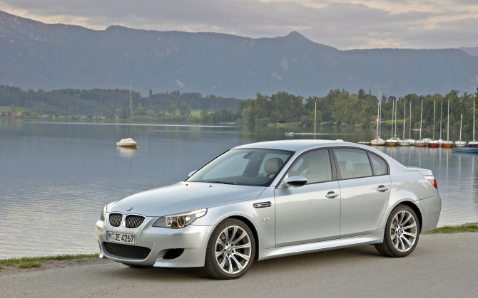 BMW M5 E60