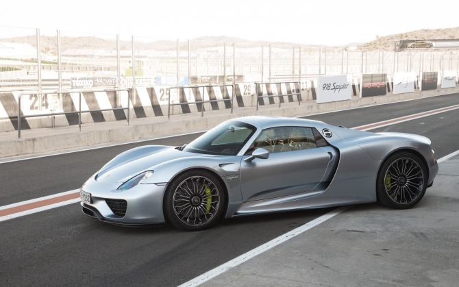 Porsche 918 Spyder гибрид