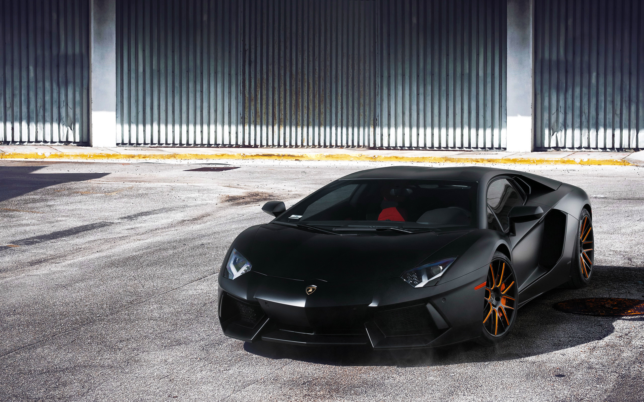 Lamborghini aventador черный
