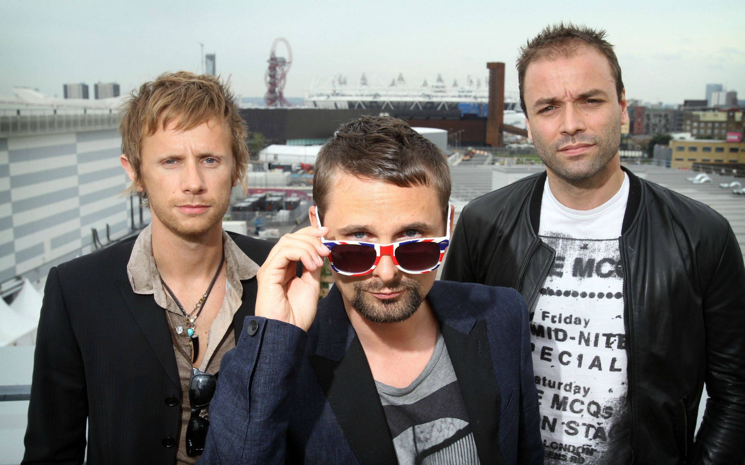 M ue. Группа Muse. Muse сейчас. Muse 1994. Братья Мьюз.