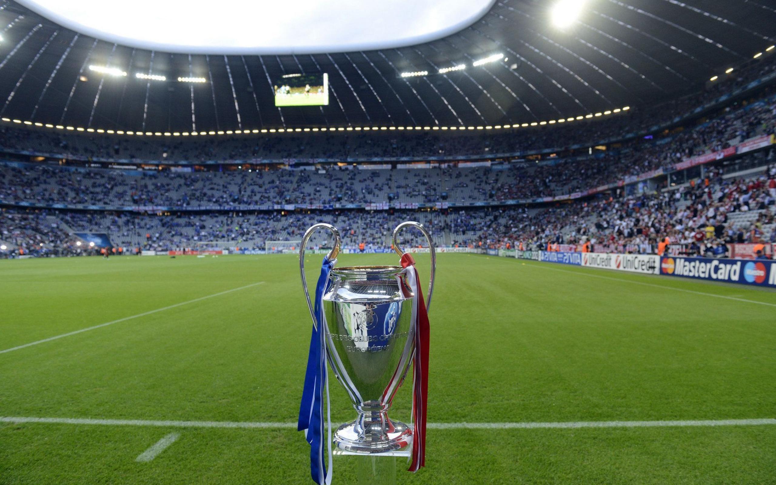 Champions league. UEFA Champions League стадион. Стадион Челси ЛЧ. Финал Лиги чемпионов 2012 стадион. Лига чемпионов стадион Бавария\.