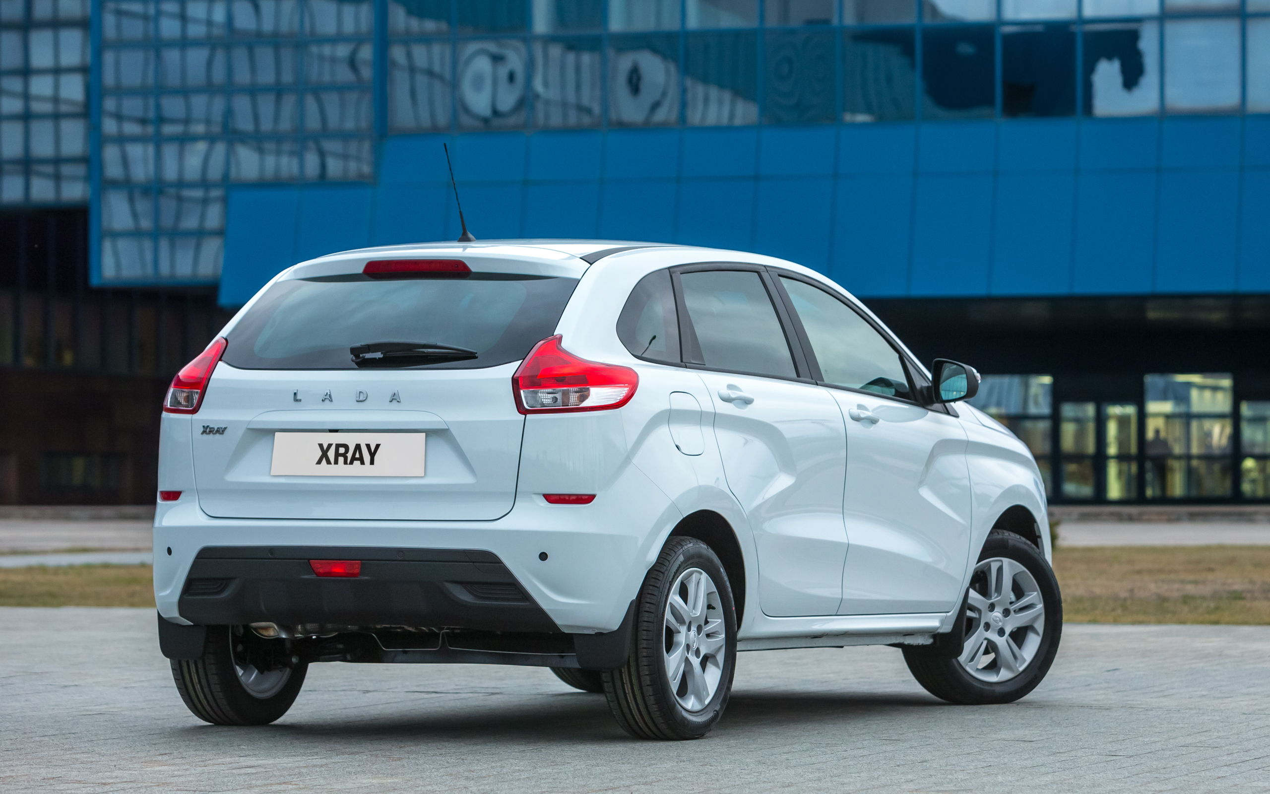 Смотреть lada xray