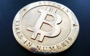 Bitcoin монета