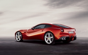 Феррари F12