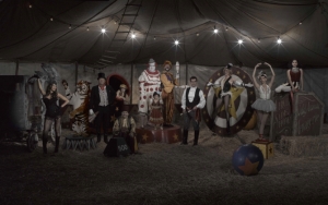Американская семейка цирк промо
