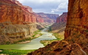 Живописный каньон