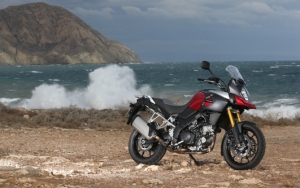 Suzuki VStrom на пляже