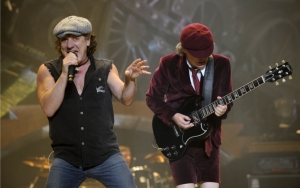 Брайан Джонсон и Ангус Янг AC/DC