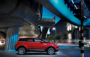 Range Rover Evoque ночью