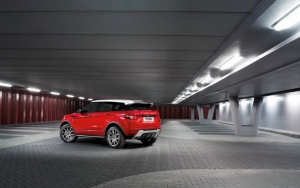 Range Rover Evoque в гараже