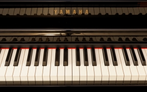 Клавишный музыкальный инструмент Yamaha