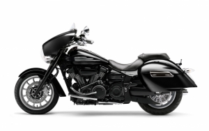 Черный Yamaha XV1900A