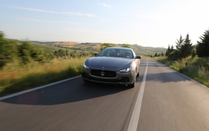 Maserati Ghibli за городом