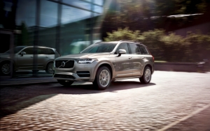Внедорожник Volvo XC90