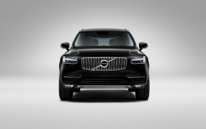 Volvo XC90 вид спереди