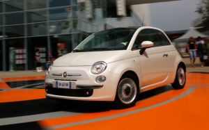 Компактный Fiat 500