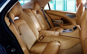 Салон Aston Martin Lagonda