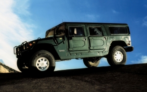 Джип Hummer H1