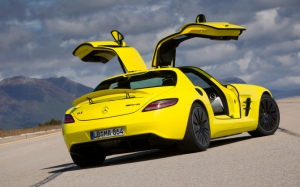 Mercedes SLS