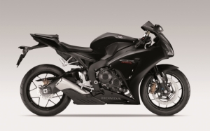 Черный Honda CBR1000RR