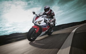Honda CBR1000RR на треке