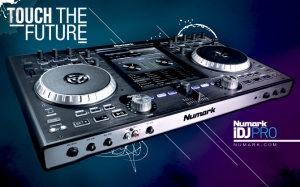 DJ Mixer Numark