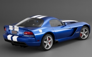 Синий Dodge Viper