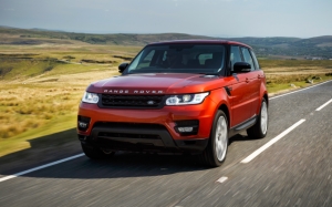 Красный Range Rover Sport