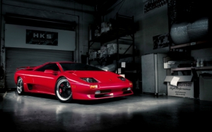 Lamborghini Diablo красного цвета
